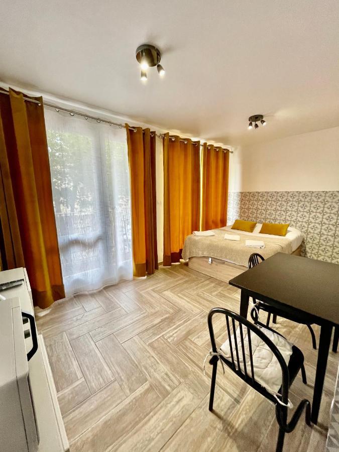 Appartement Studio Place des Marseillais , Gare Saint Charles à Marseille Extérieur photo